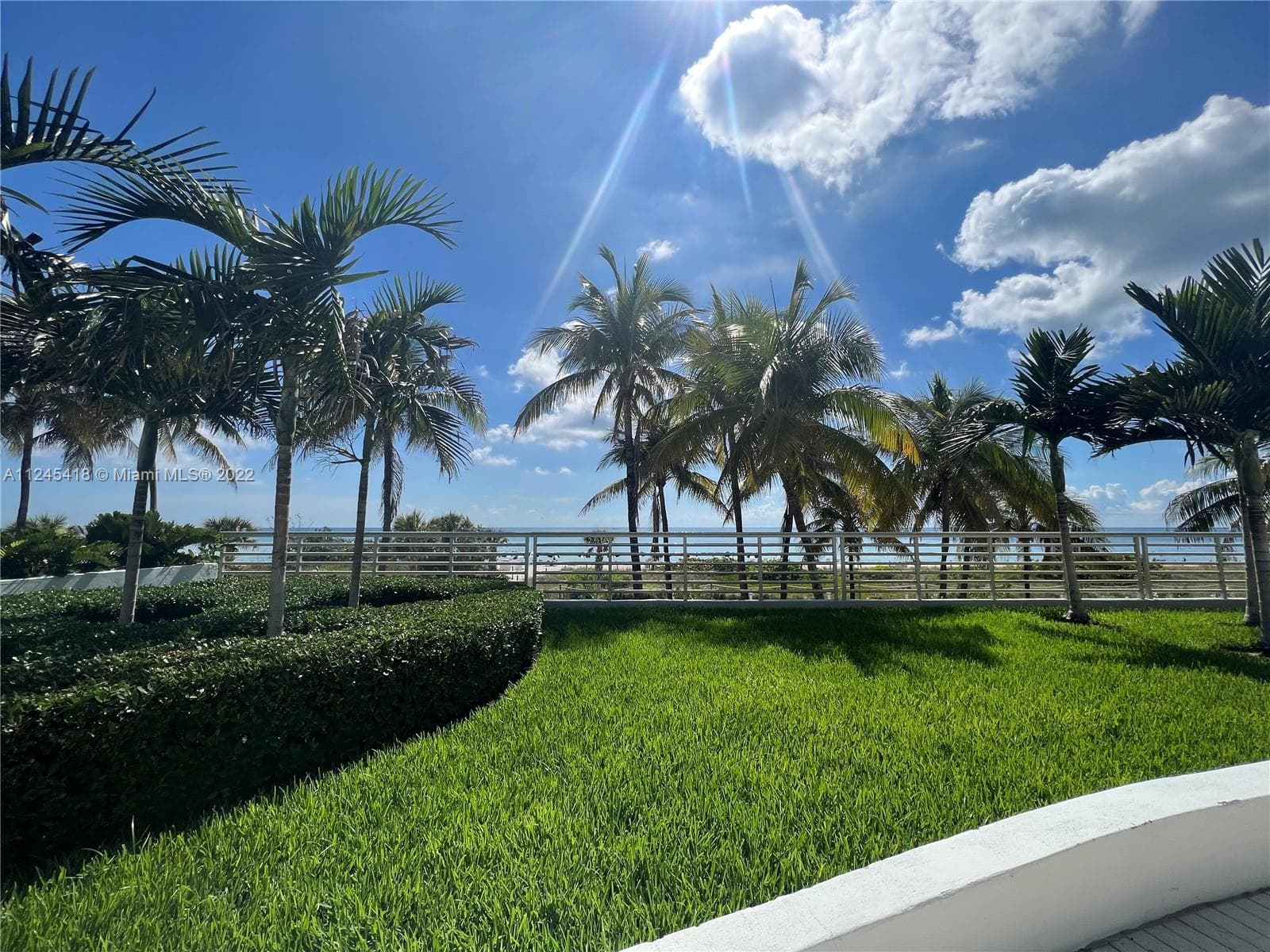A11245418 — Miami Beach — 17