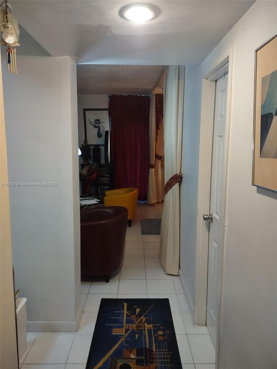 A11252785 — Miami Beach — 5