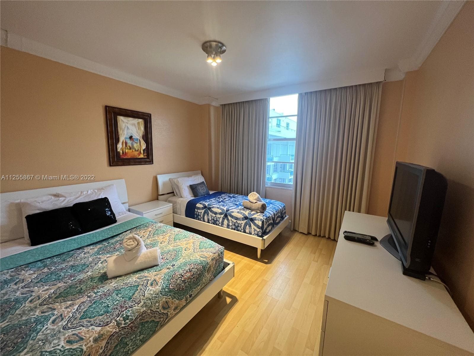 A11255867 — Miami Beach — 14