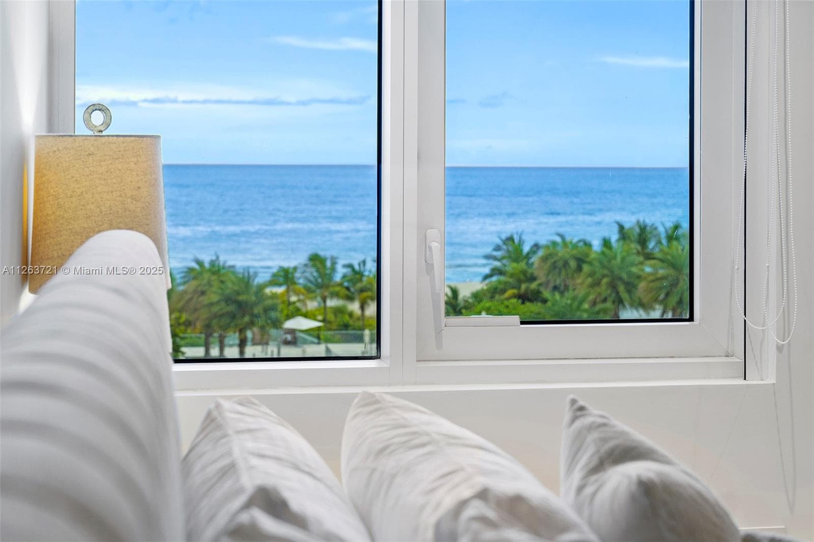 A11263721 — Miami Beach — 18