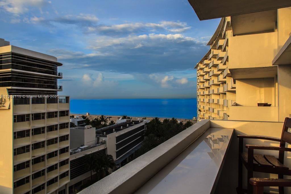 A11264119 — Miami Beach — 7