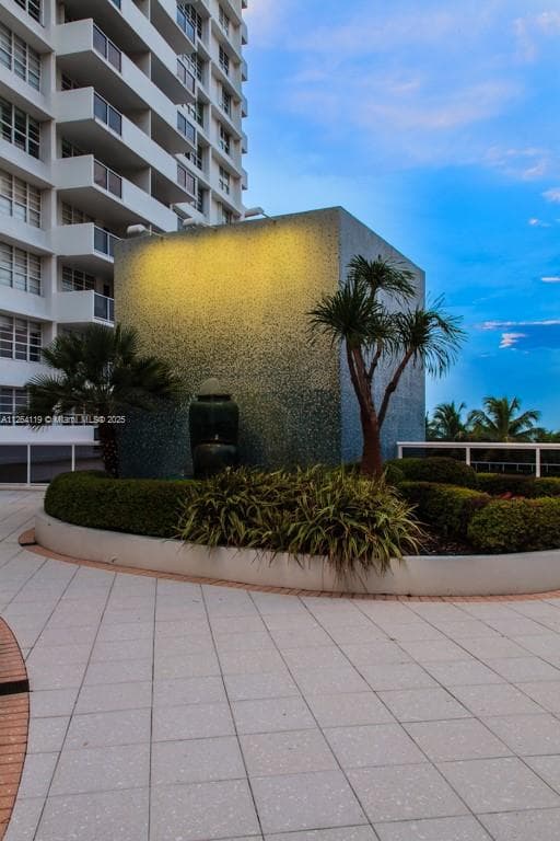 A11264119 — Miami Beach — 3