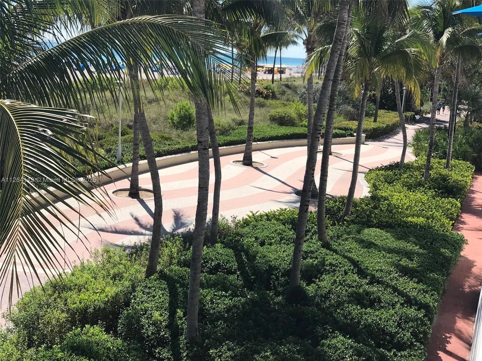 A11264119 — Miami Beach — 44