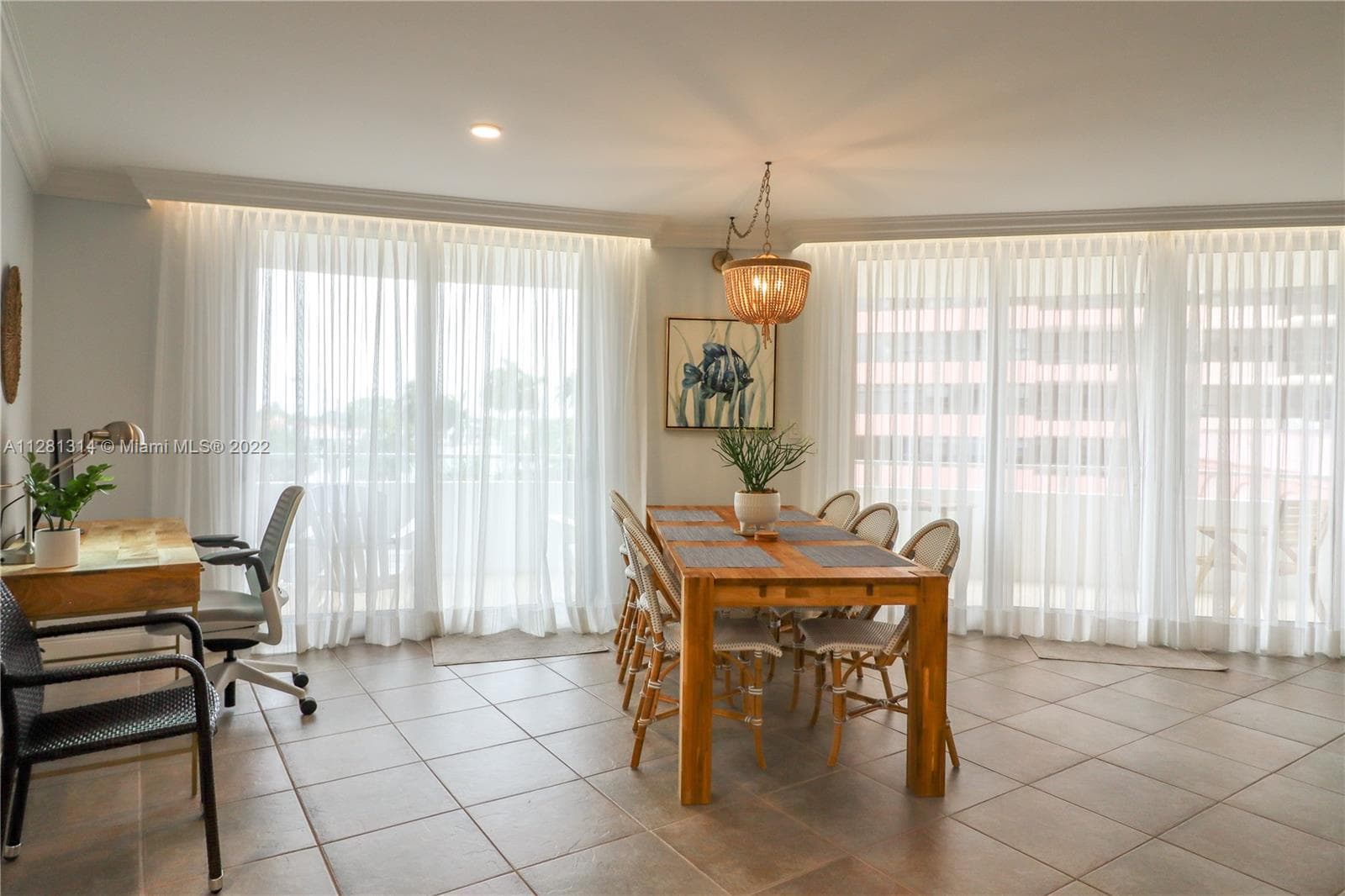 A11281314 — Miami Beach — 3