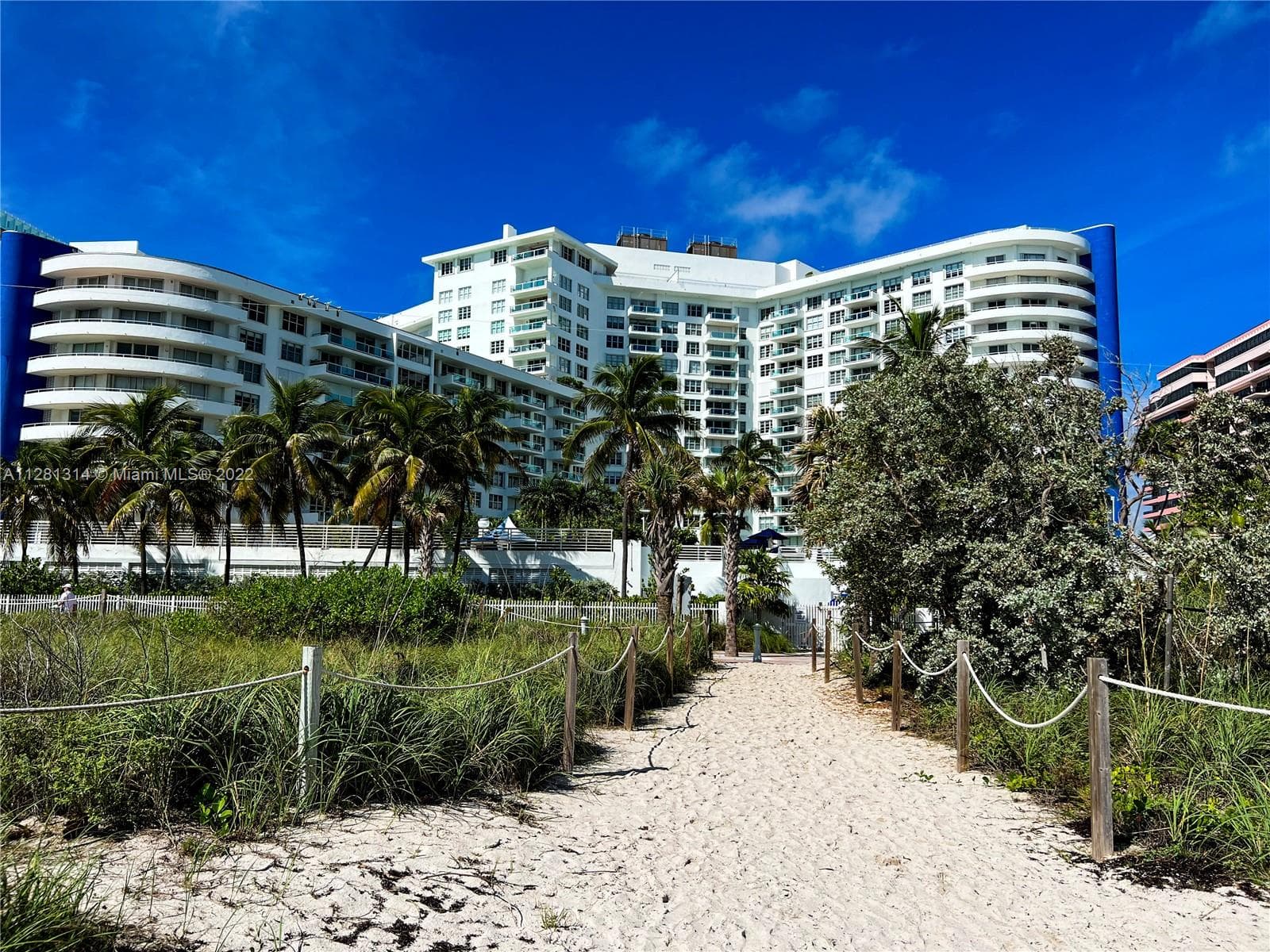 A11281314 — Miami Beach — 36