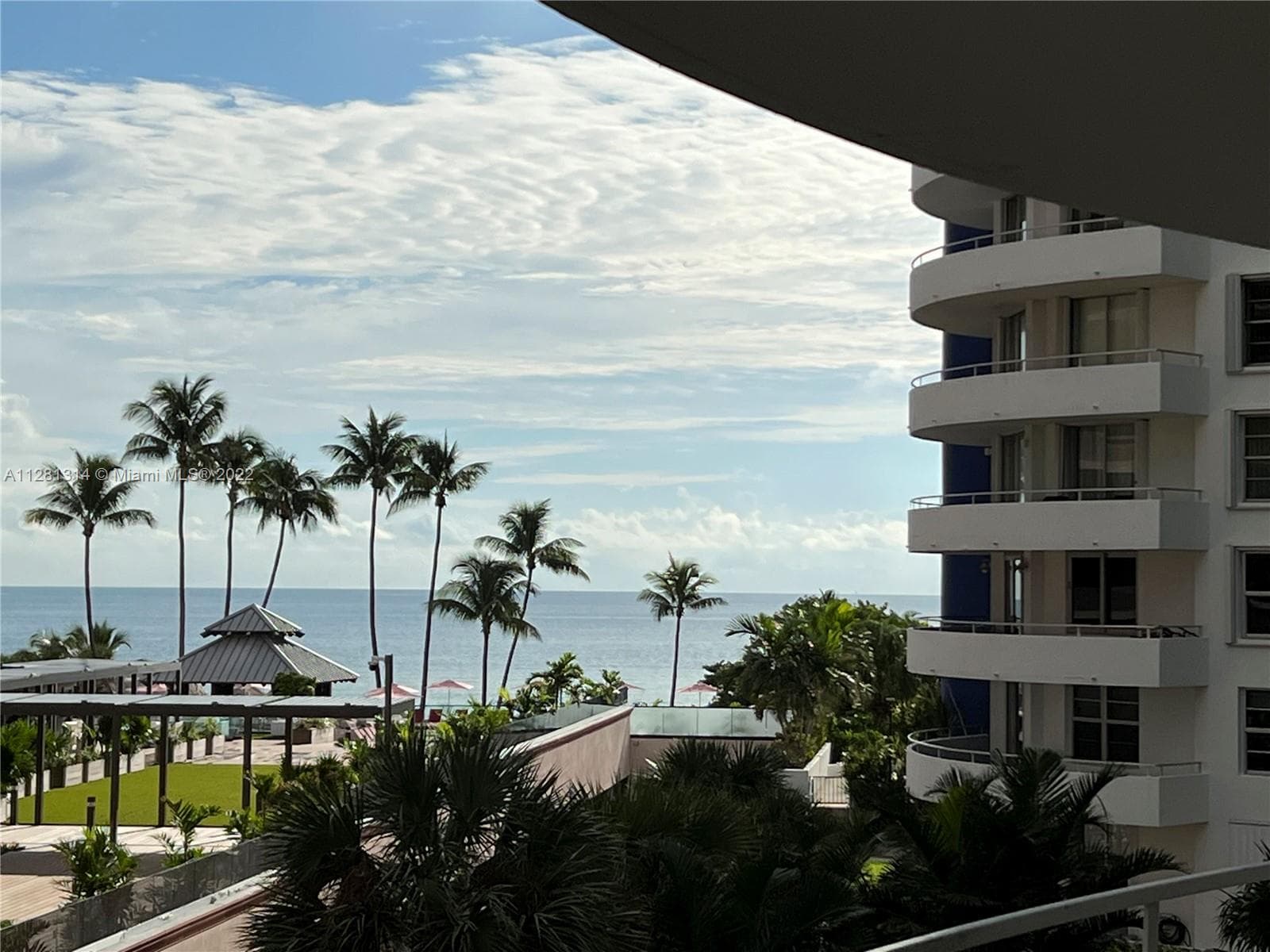 A11281314 — Miami Beach — 24