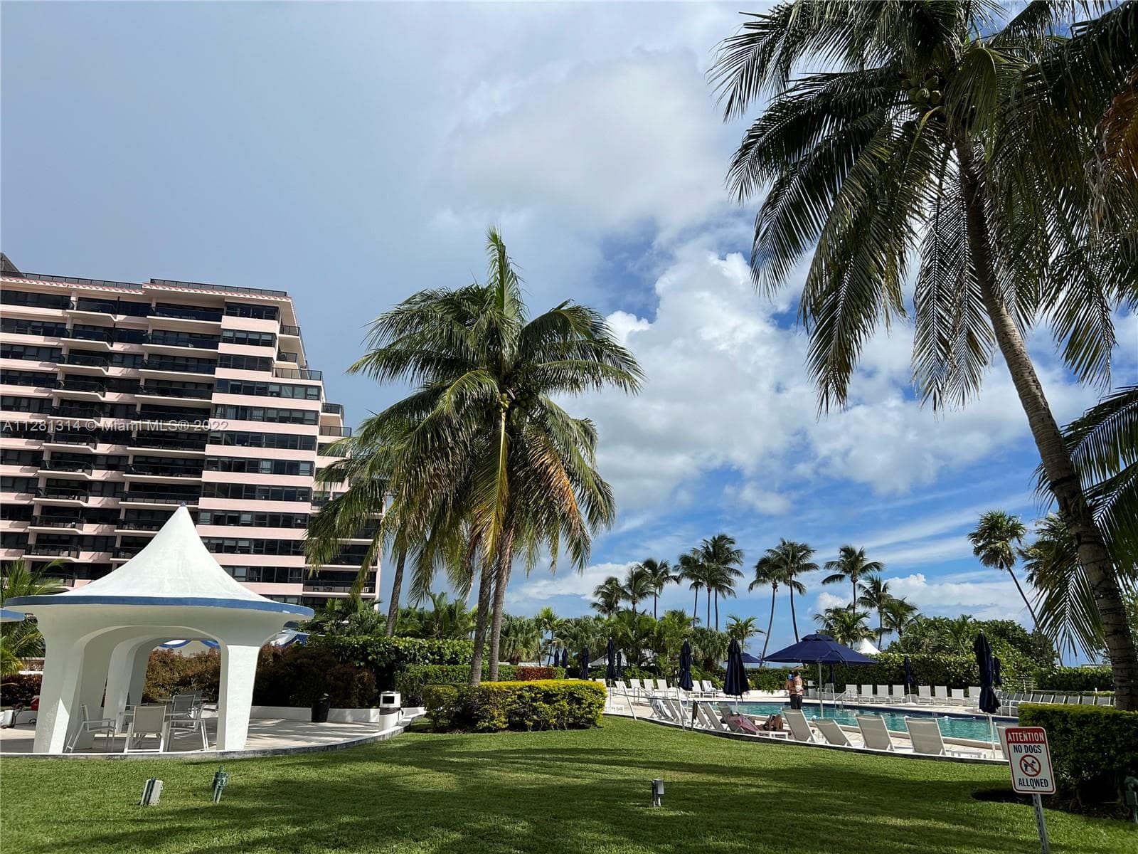 A11281314 — Miami Beach — 25