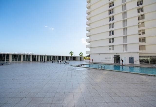 A11286005 — Miami Beach — 27
