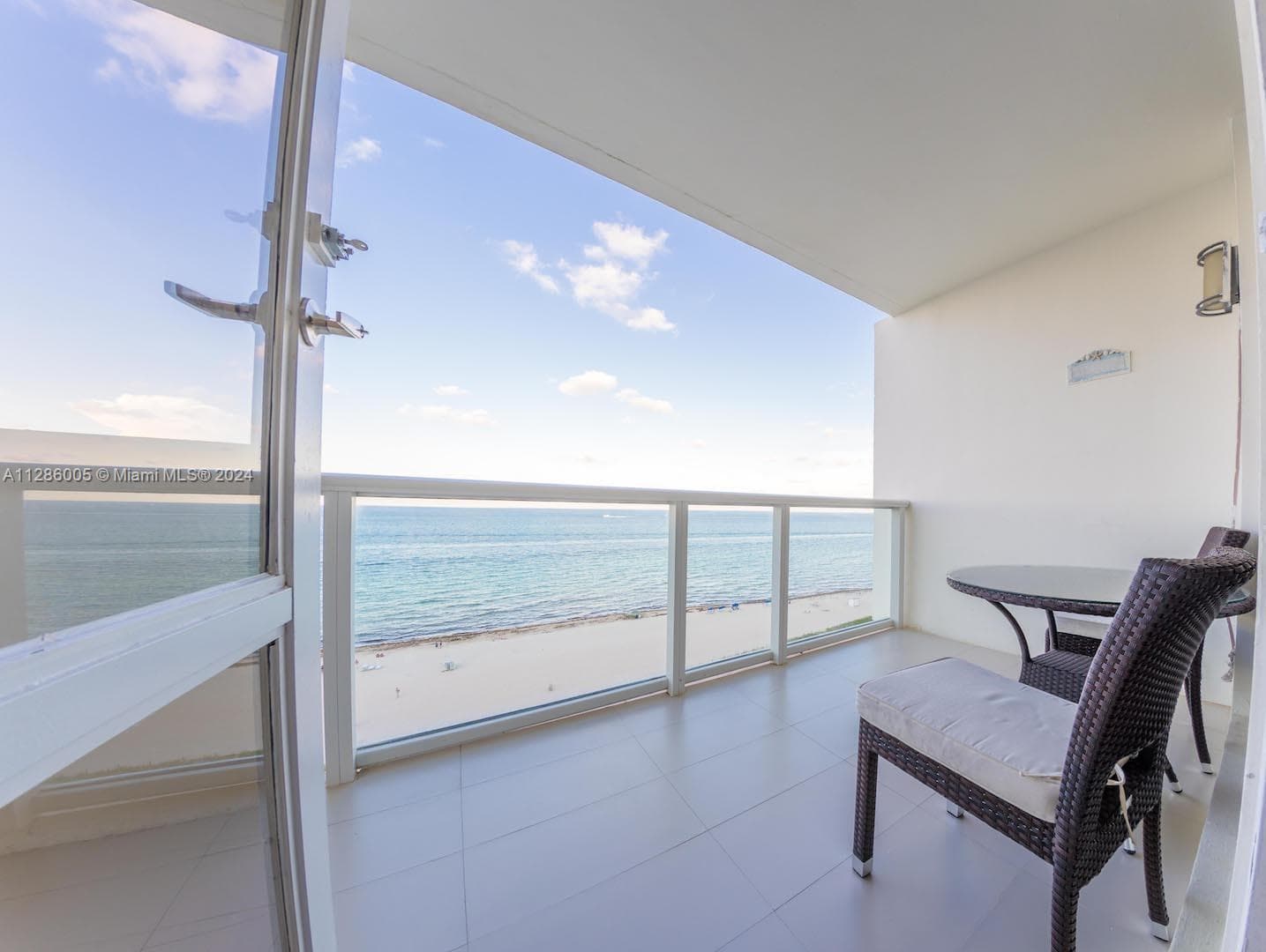 A11286005 — Miami Beach — 2