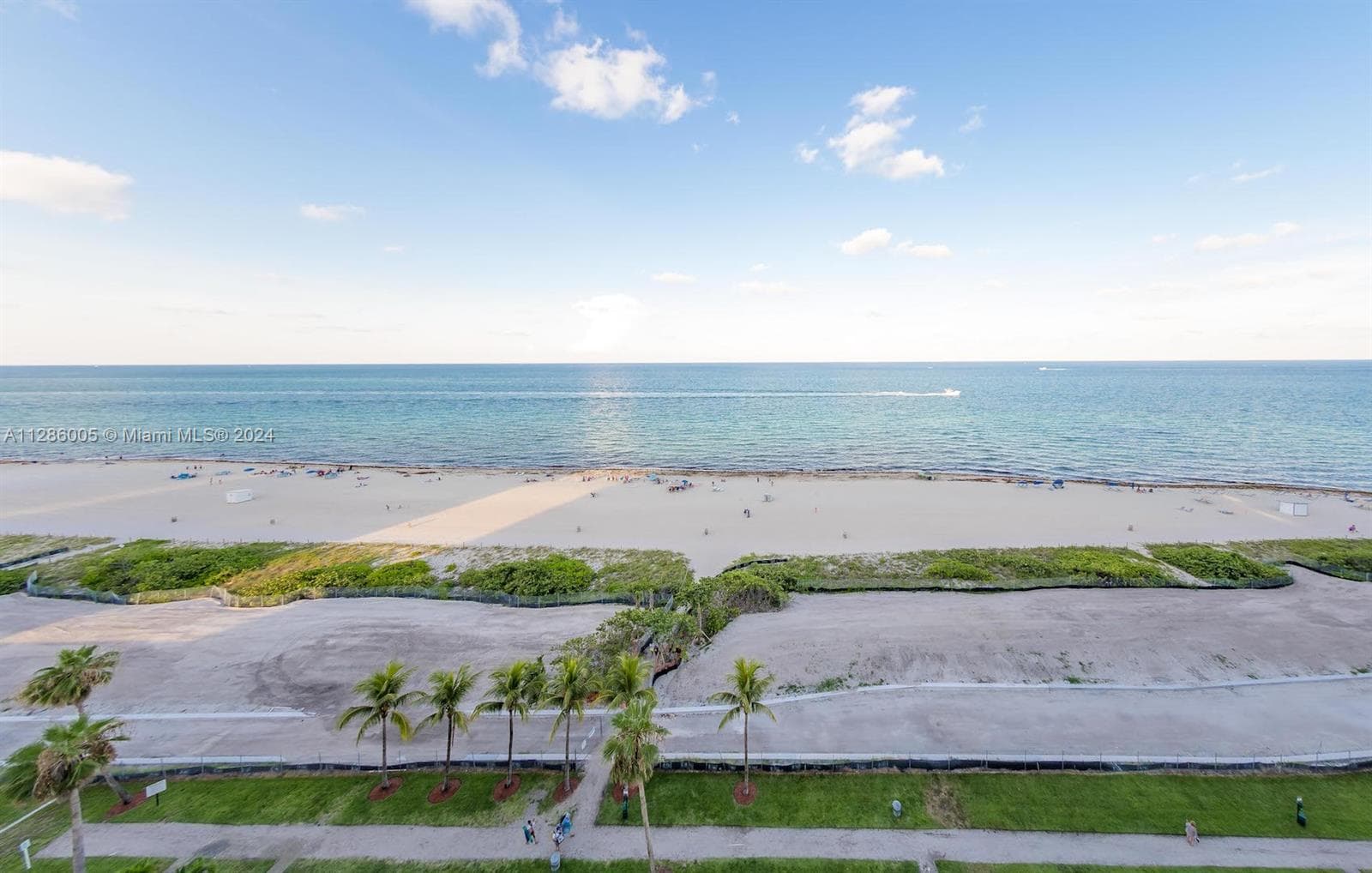 A11286005 — Miami Beach — 16