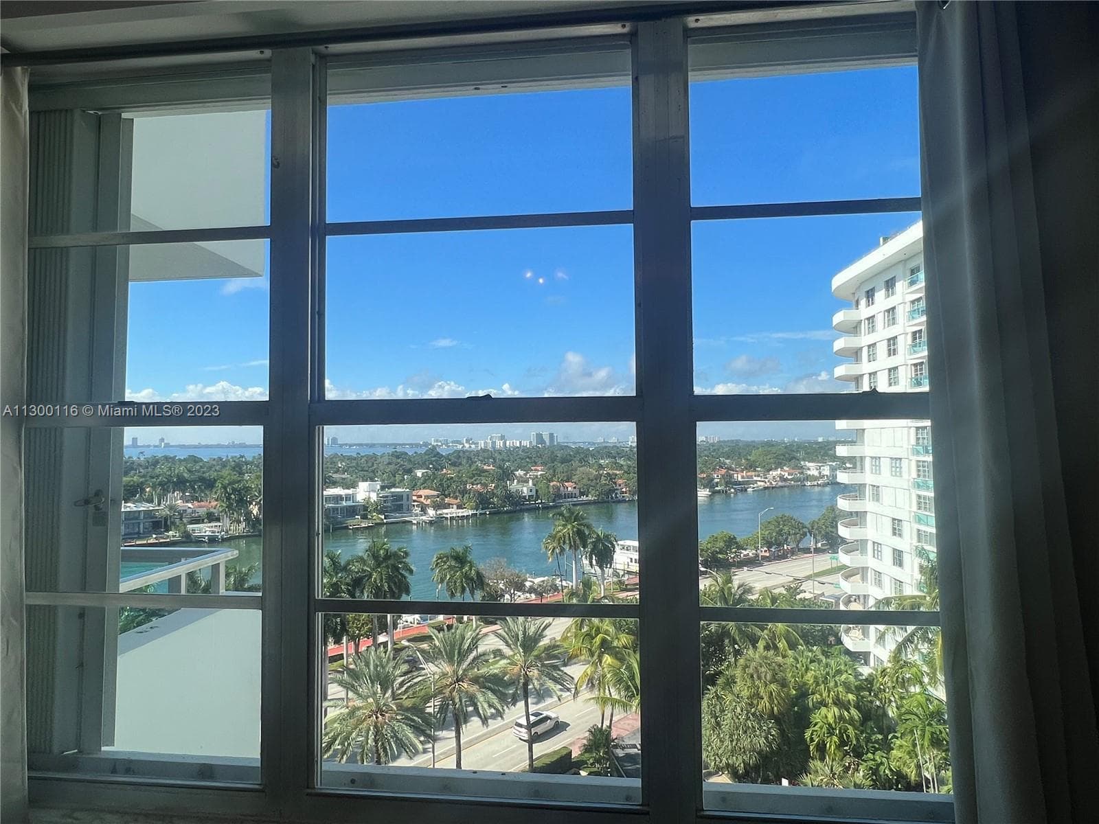 A11300116 — Miami Beach — 15