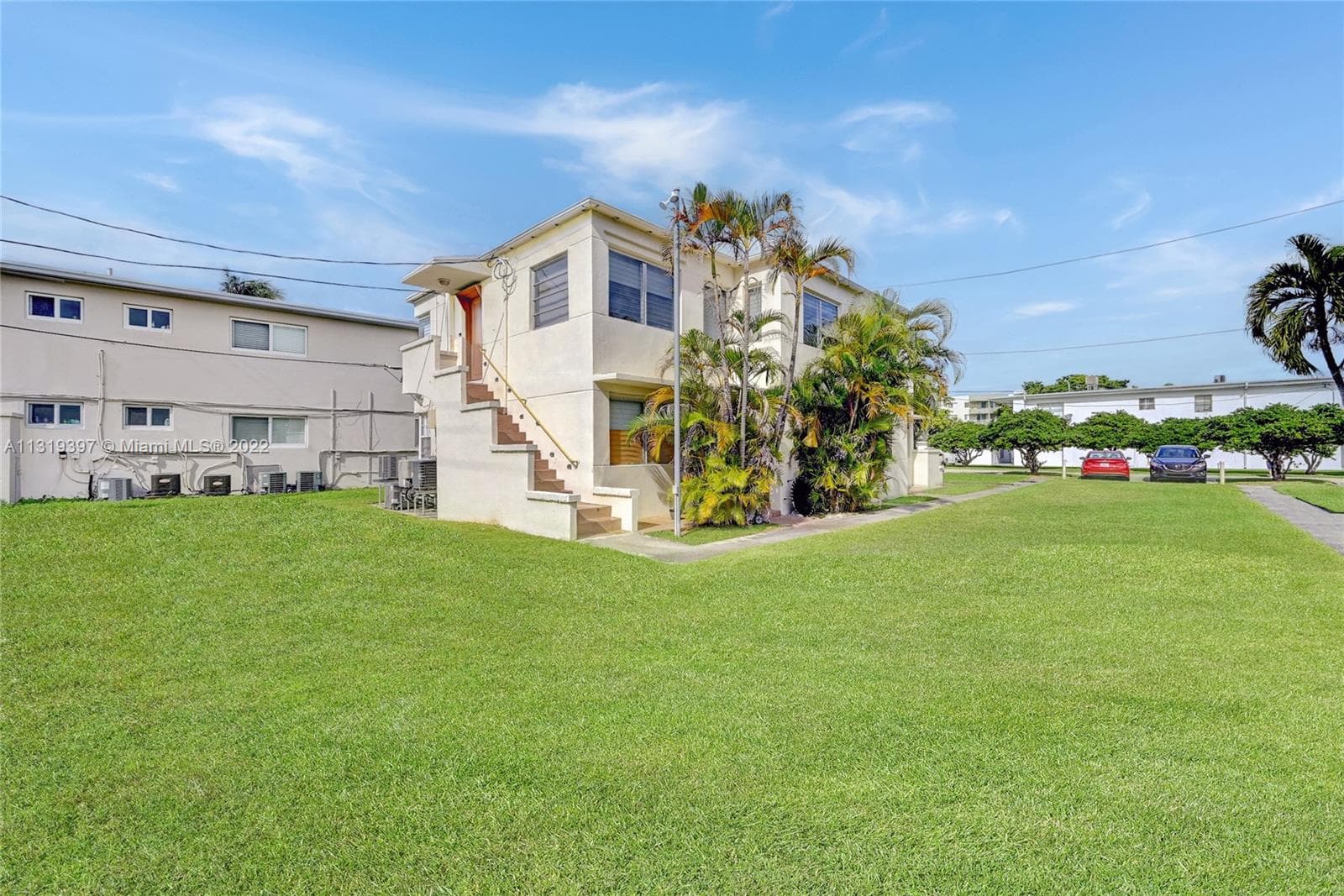 A11319397 — Miami Beach — 13
