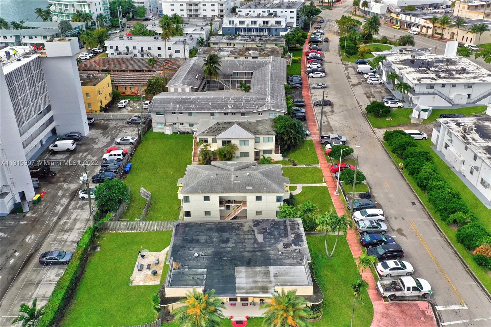 A11319397 — Miami Beach — 26