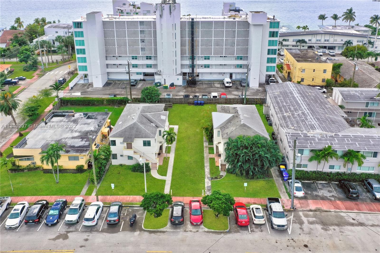 A11319397 — Miami Beach — 3
