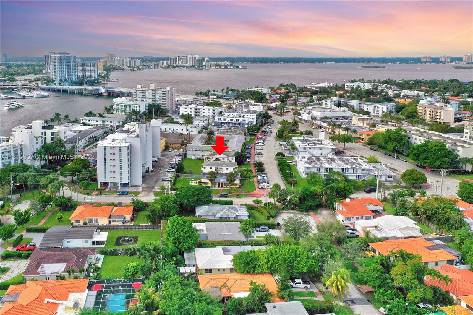 A11319397 — Miami Beach — 24