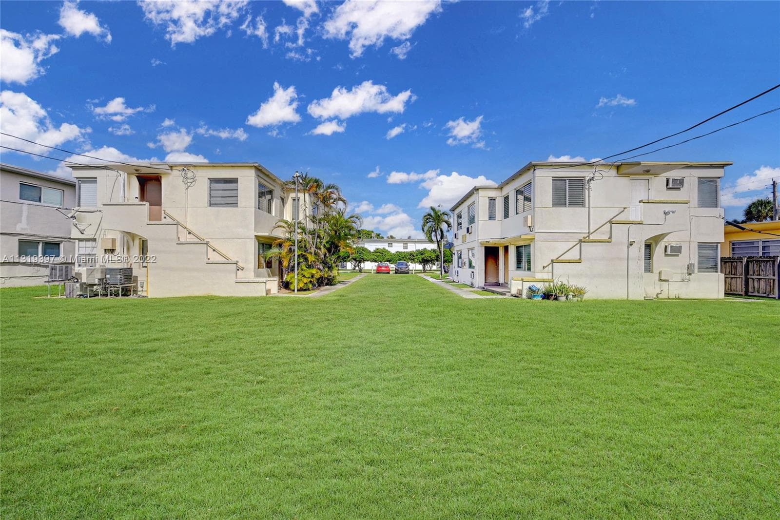A11319397 — Miami Beach — 10