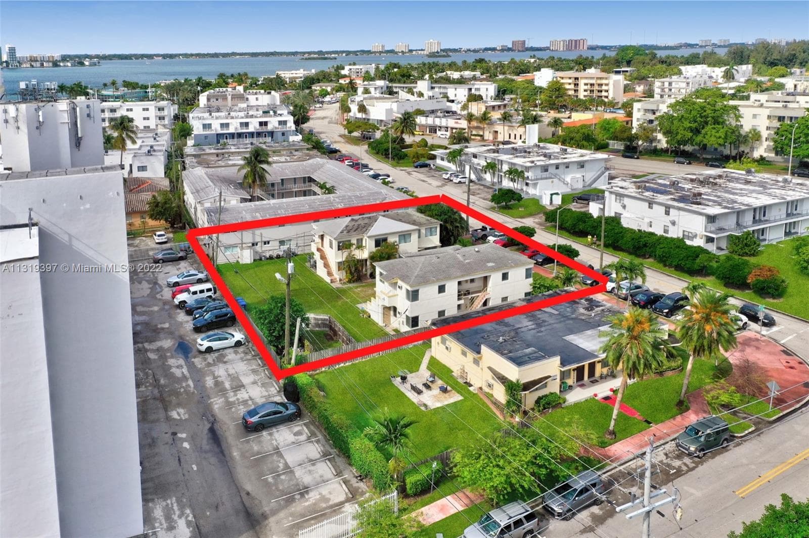 A11319397 — Miami Beach — 8