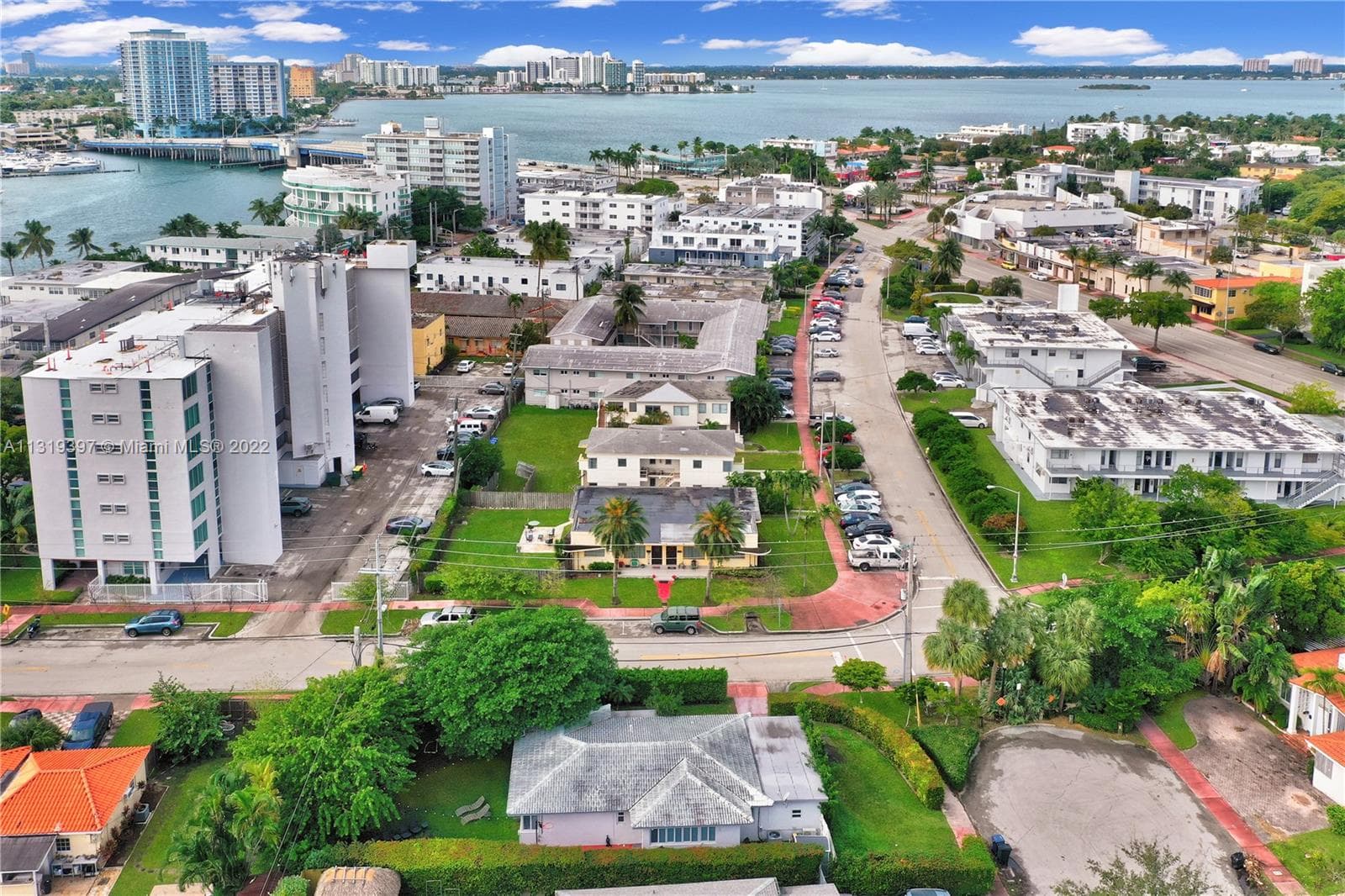 A11319397 — Miami Beach — 25