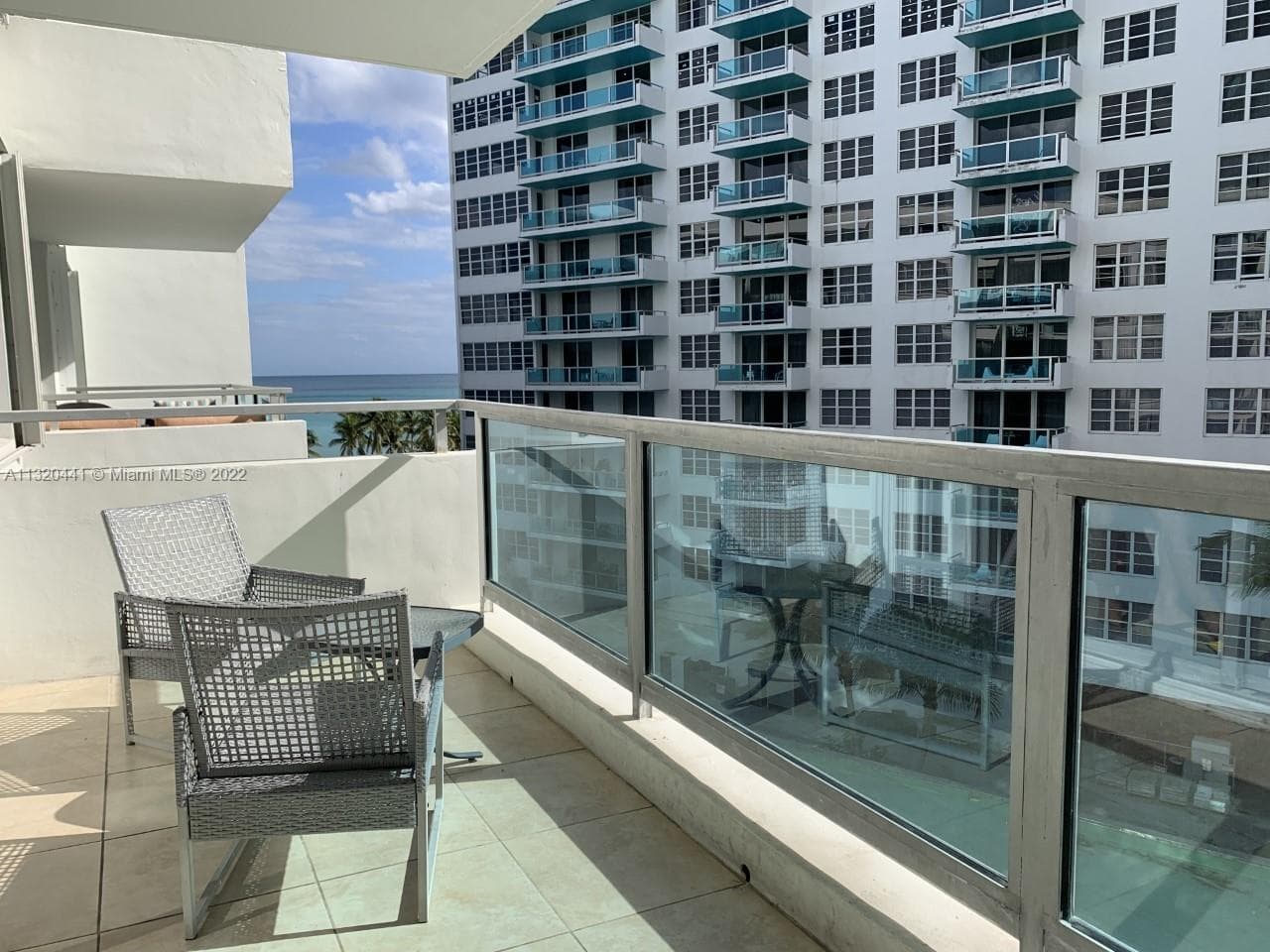 A11320441 — Miami Beach — 23
