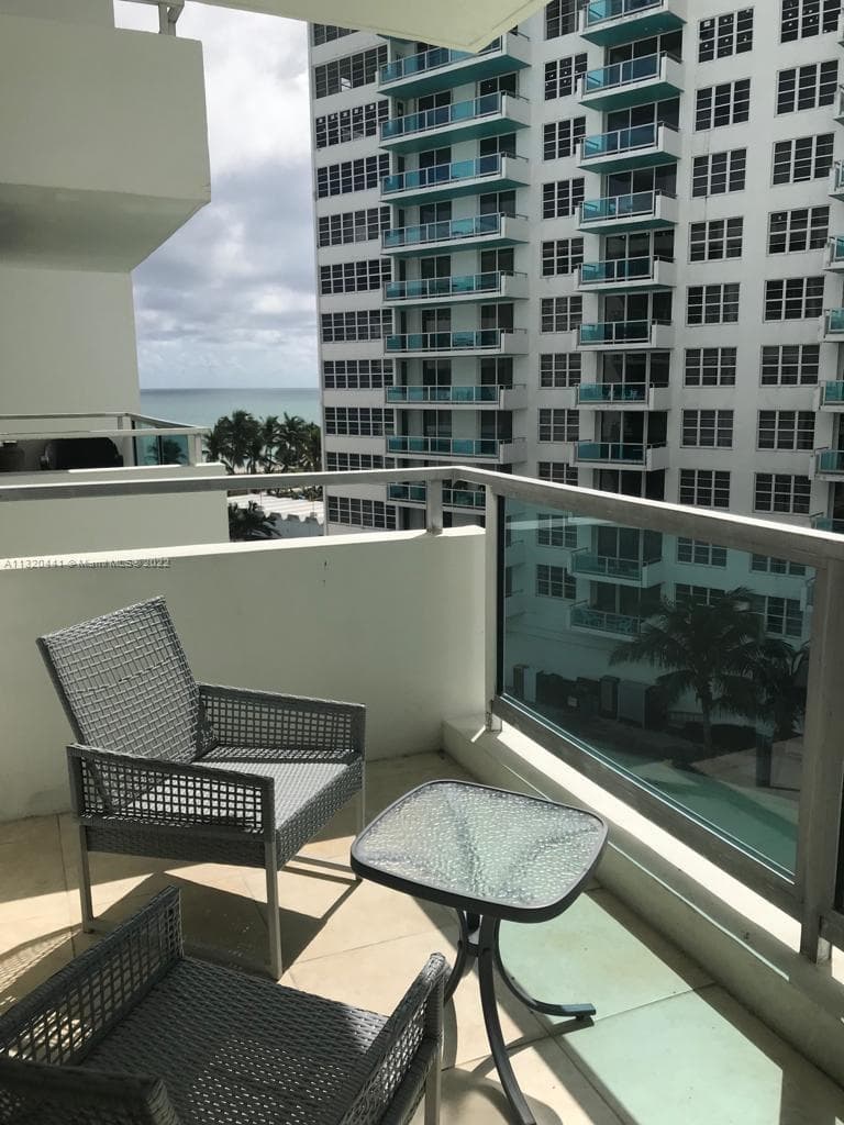 A11320441 — Miami Beach — 21