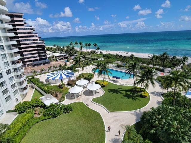 A11321065 — Miami Beach — 2