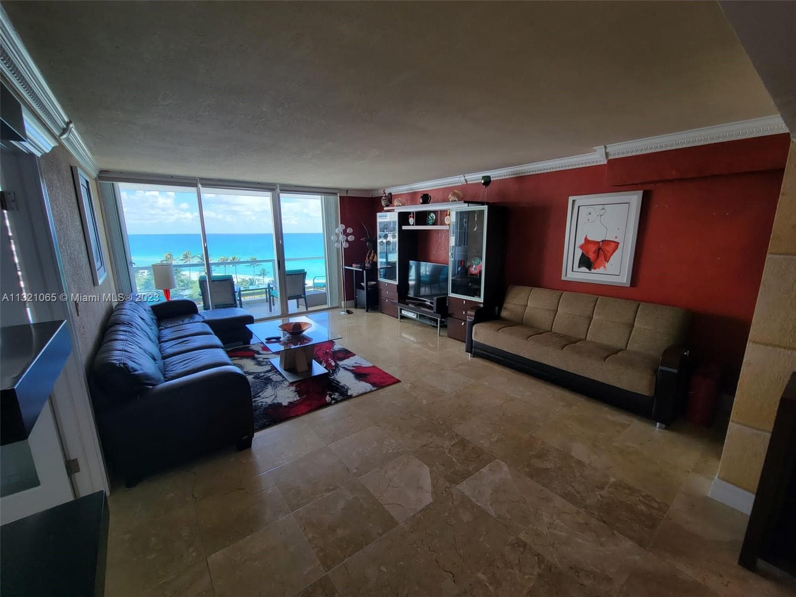 A11321065 — Miami Beach — 3