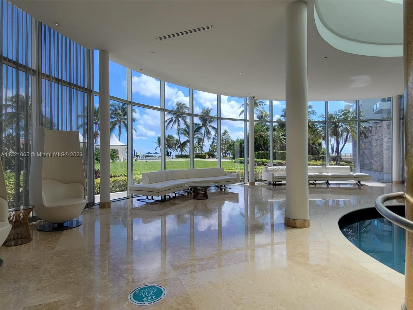 A11321065 — Miami Beach — 14
