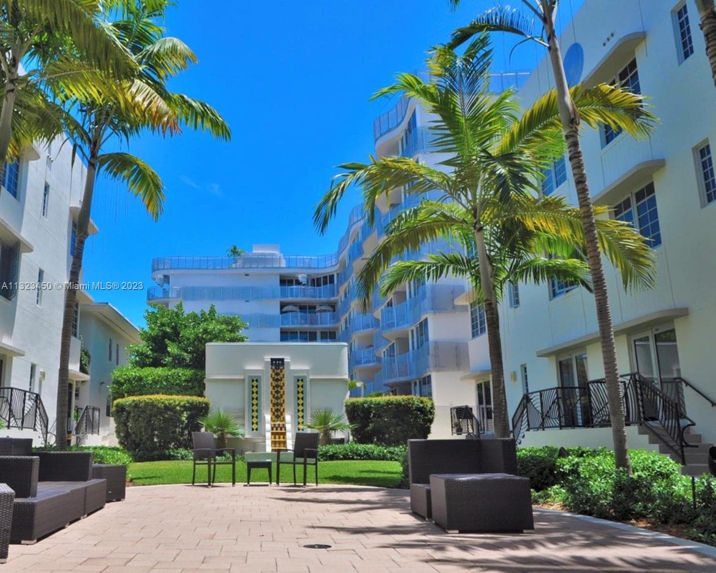 A11323450 — Miami Beach