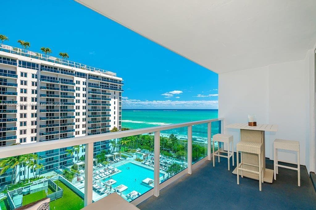 A11326575 — Miami Beach — 3