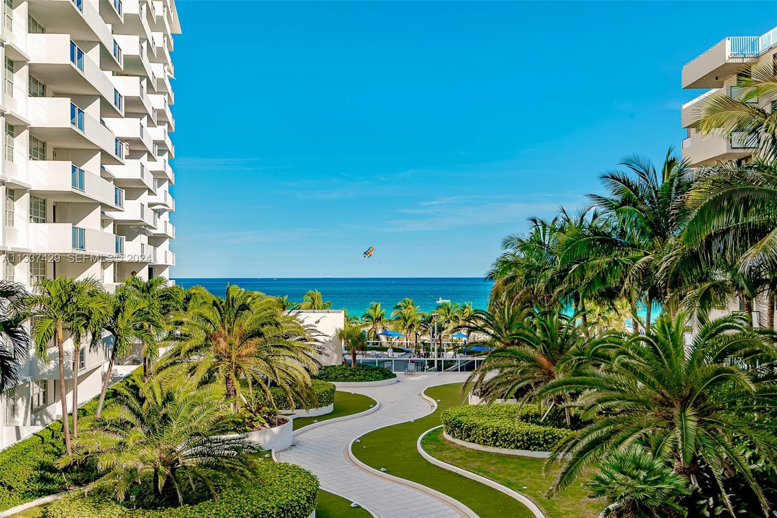 A11337429 — Miami Beach — 14