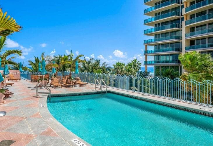 A11341633 — Miami Beach — 18