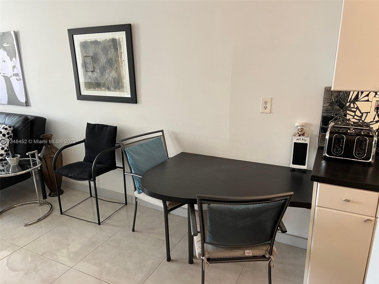 A11348452 — Miami Beach — 10