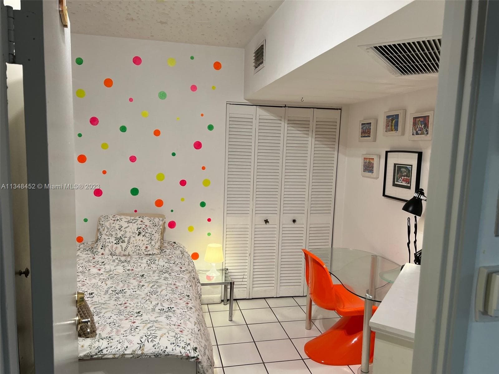 A11348452 — Miami Beach — 29