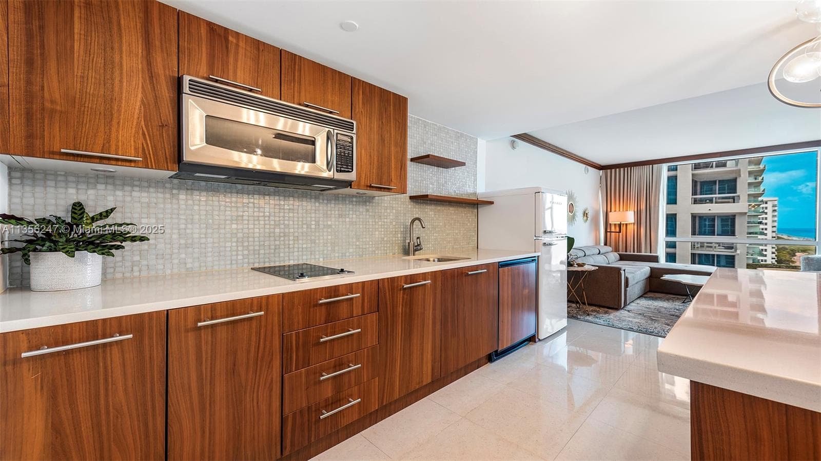 A11356247 — Miami Beach — 12