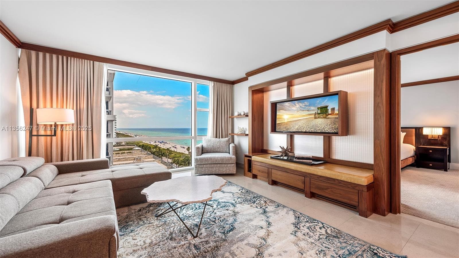 A11356247 — Miami Beach — 10