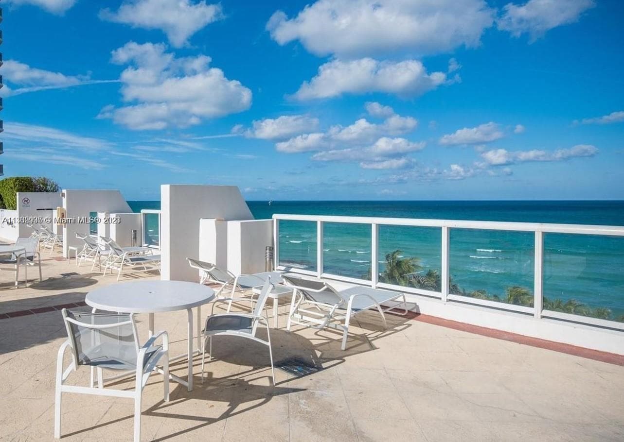 A11365995 — Miami Beach — 15