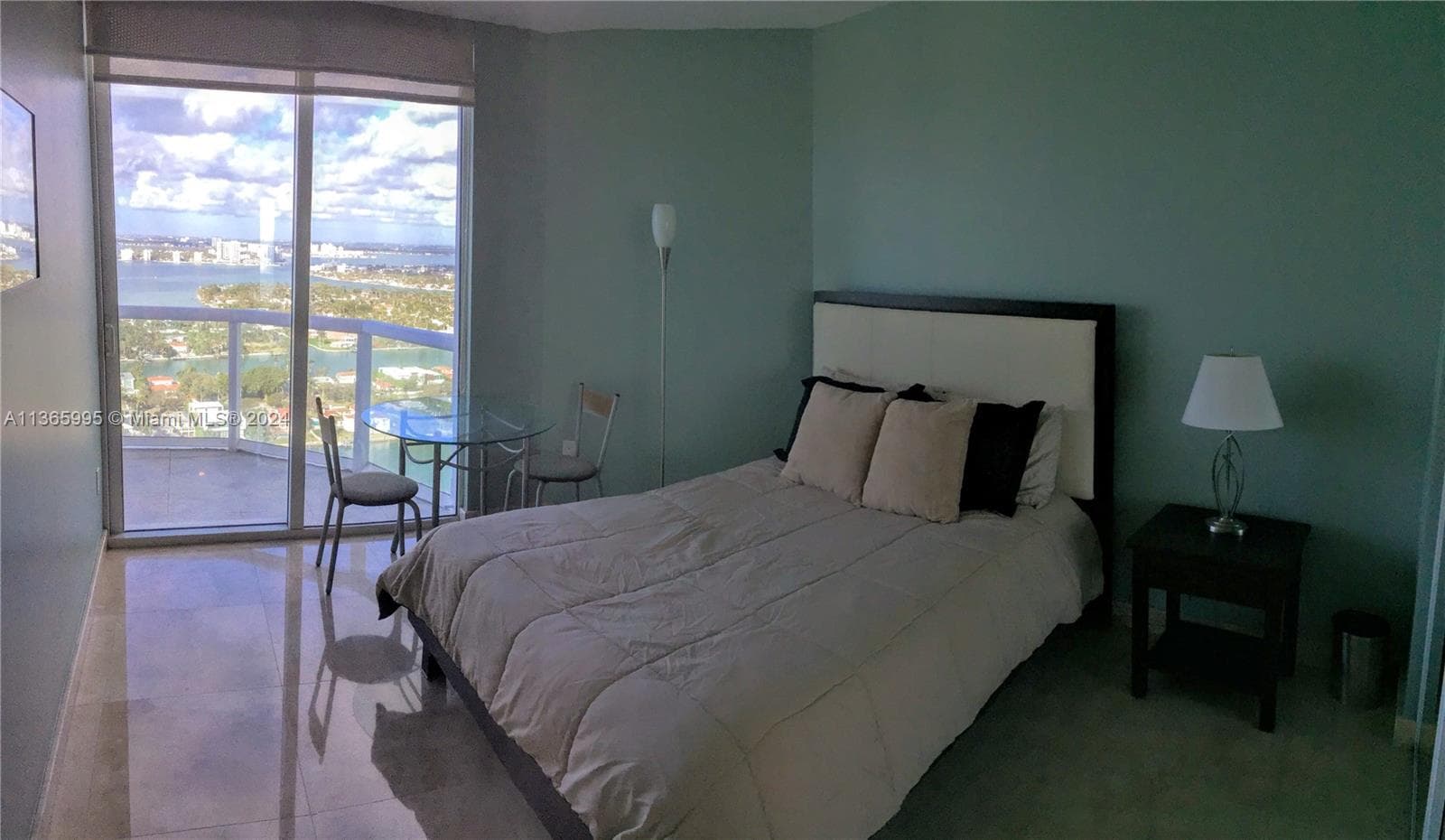 A11365995 — Miami Beach — 11