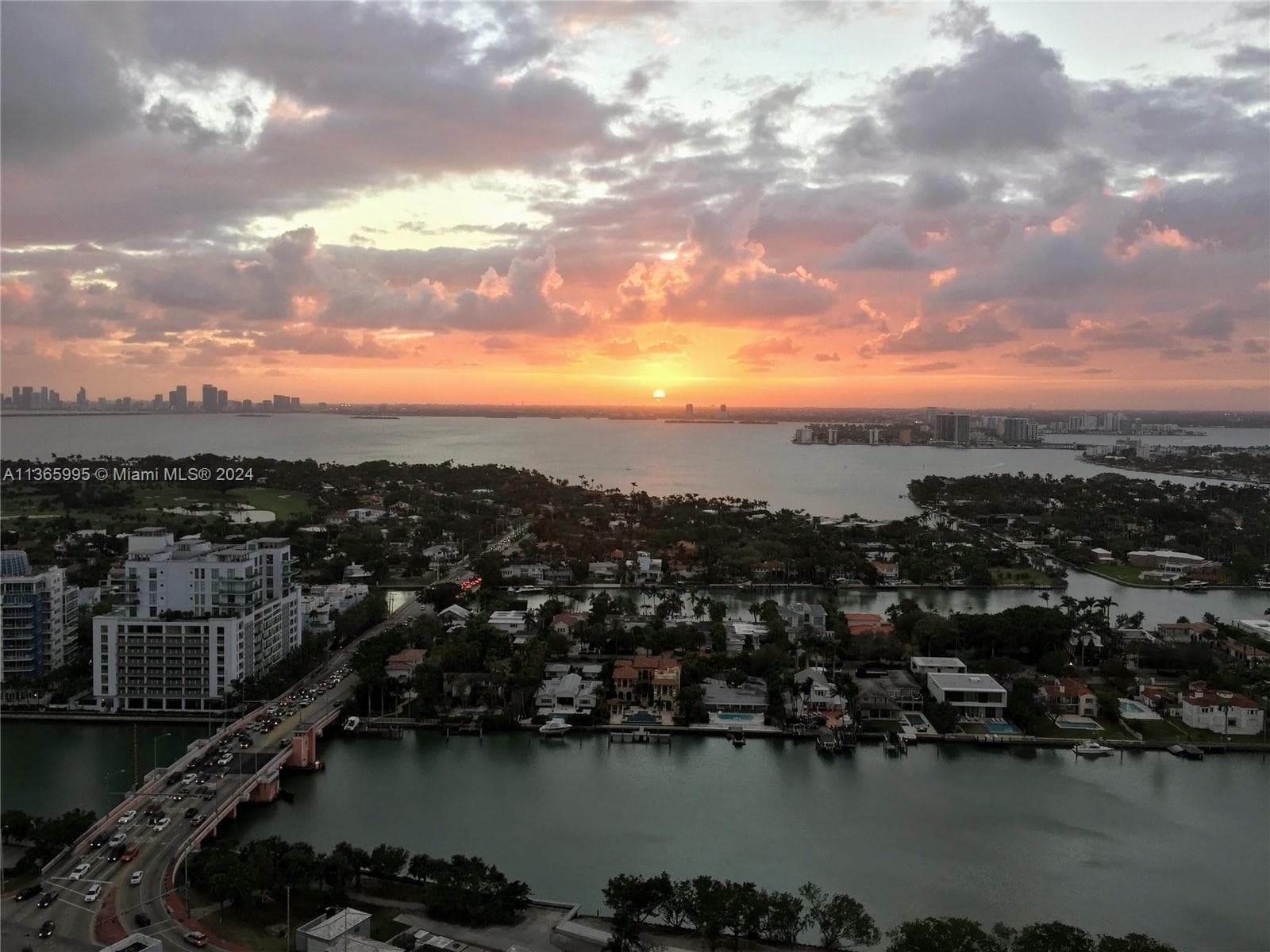 A11365995 — Miami Beach — 19