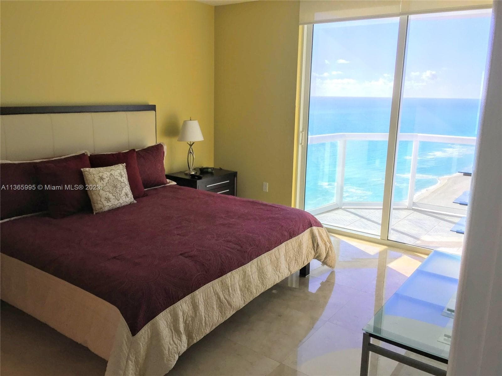 A11365995 — Miami Beach — 8