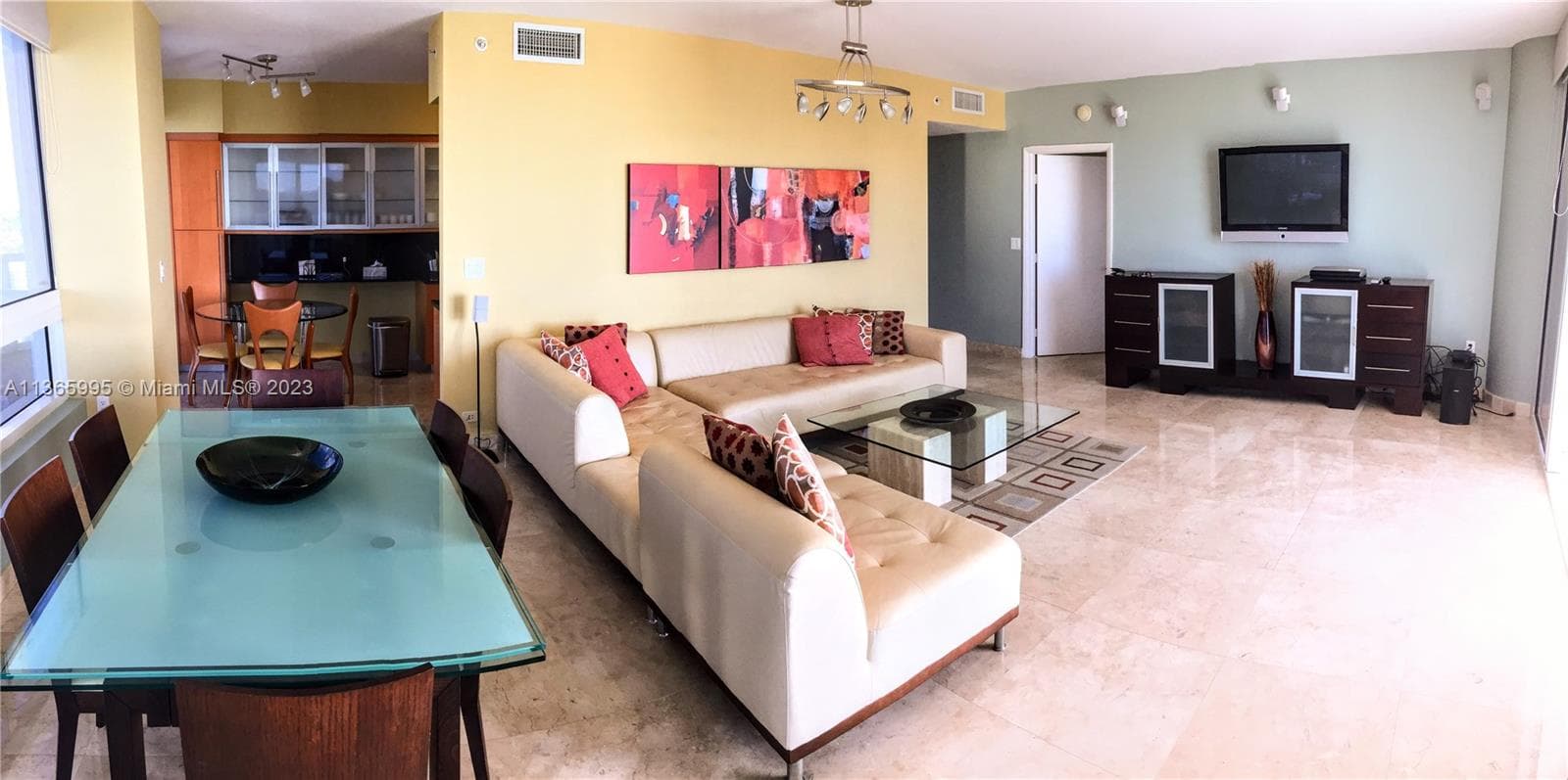 A11365995 — Miami Beach — 21