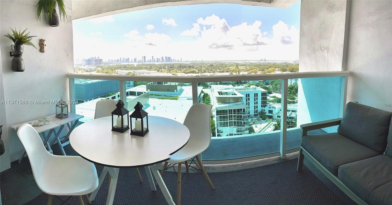 A11371588 — Miami Beach — 16