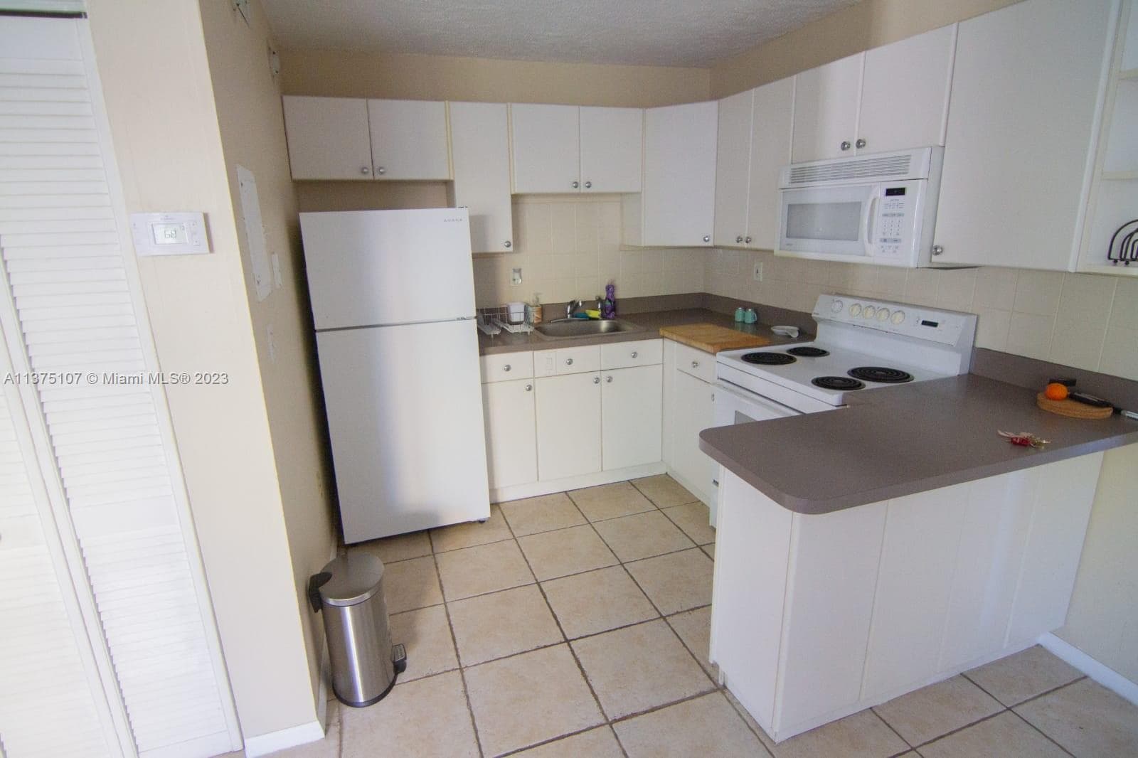 A11375107 — Miami Beach — 6