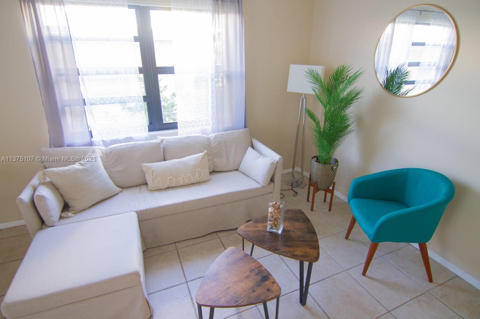 A11375107 — Miami Beach