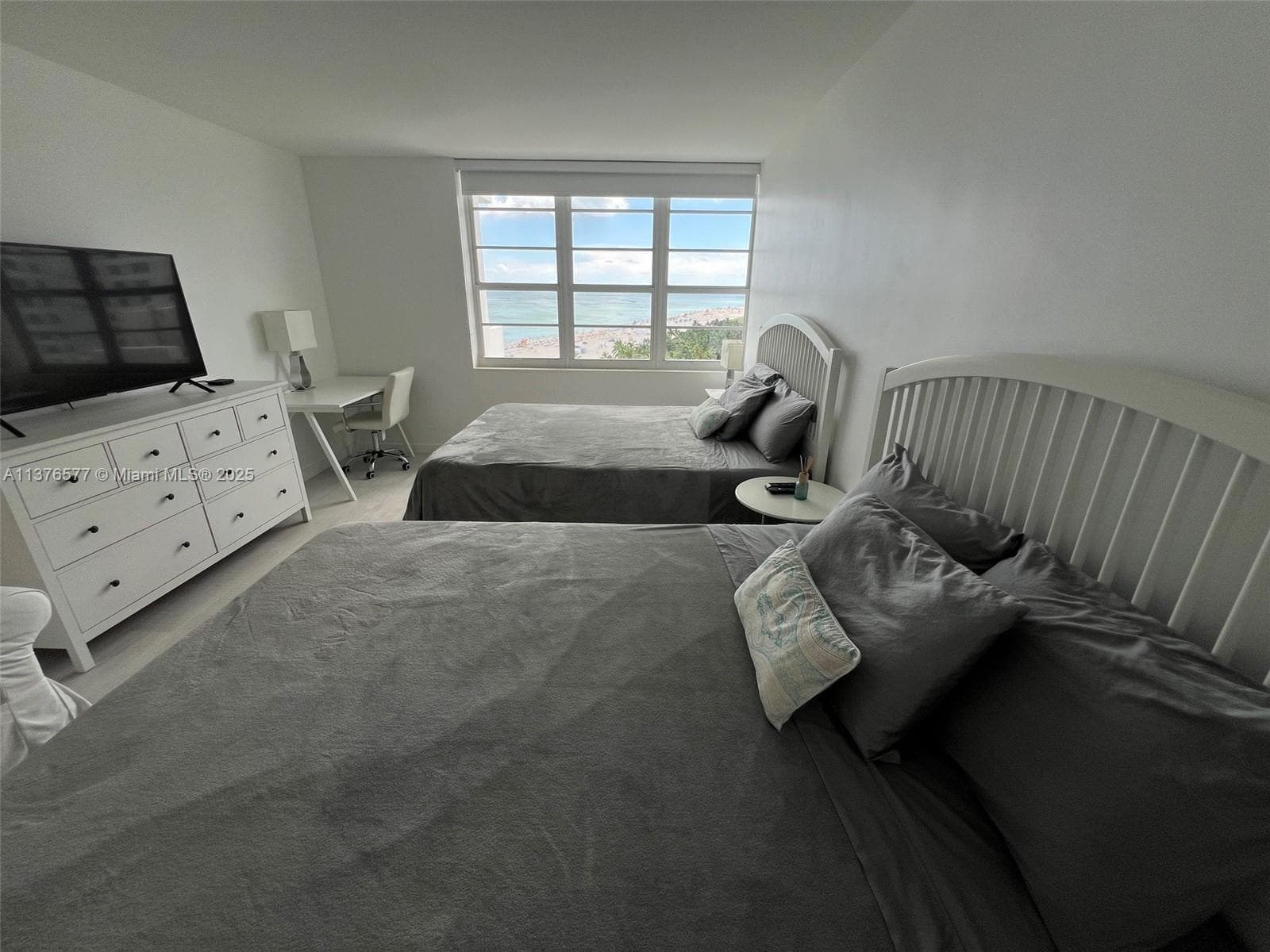 A11376577 — Miami Beach — 23