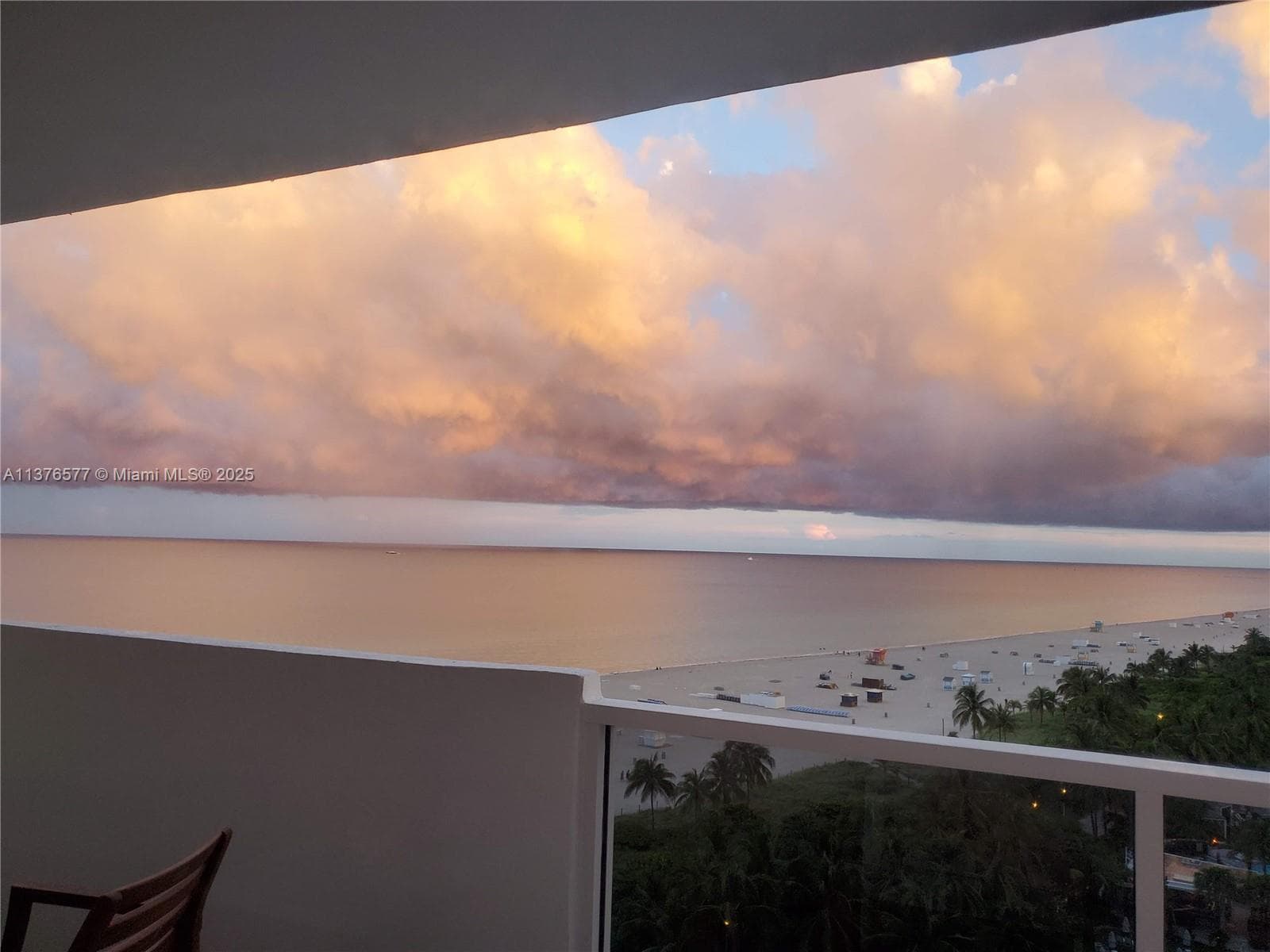 A11376577 — Miami Beach — 2
