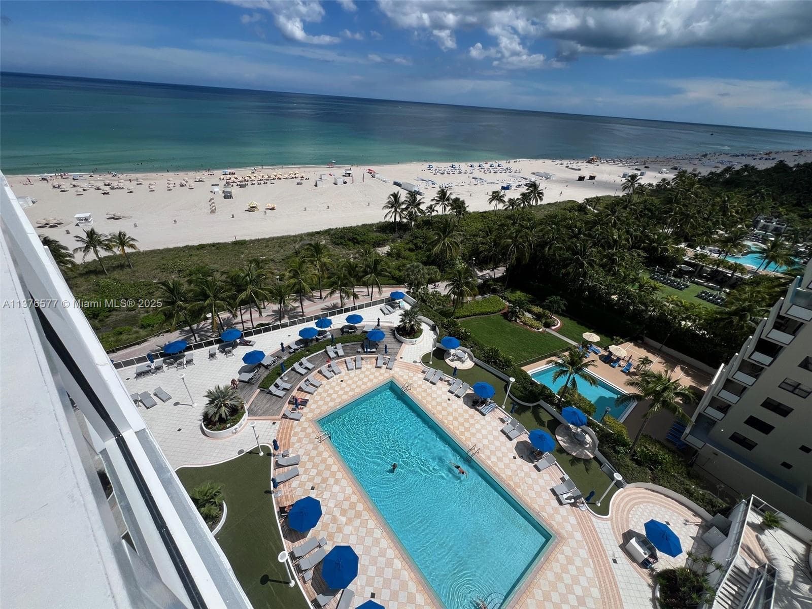 A11376577 — Miami Beach — 7