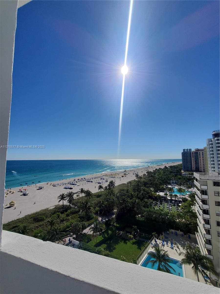 A11376577 — Miami Beach