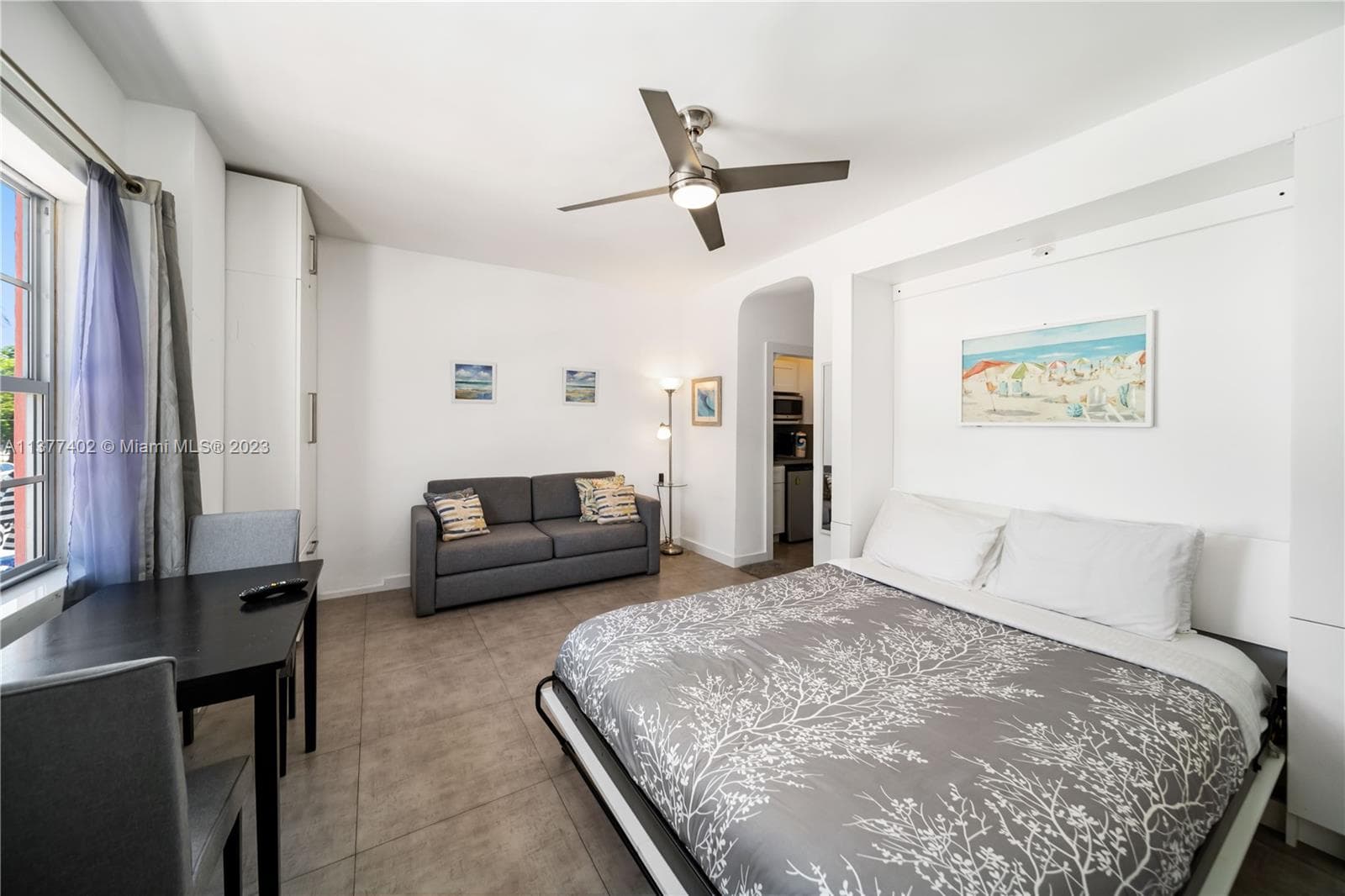 A11377402 — Miami Beach — 18