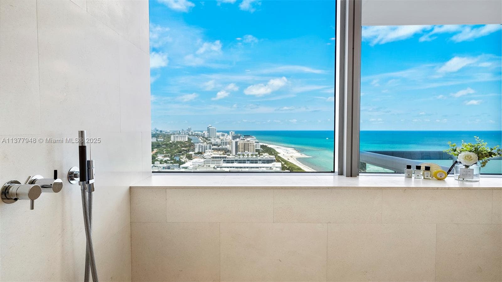 A11377948 — Miami Beach — 36