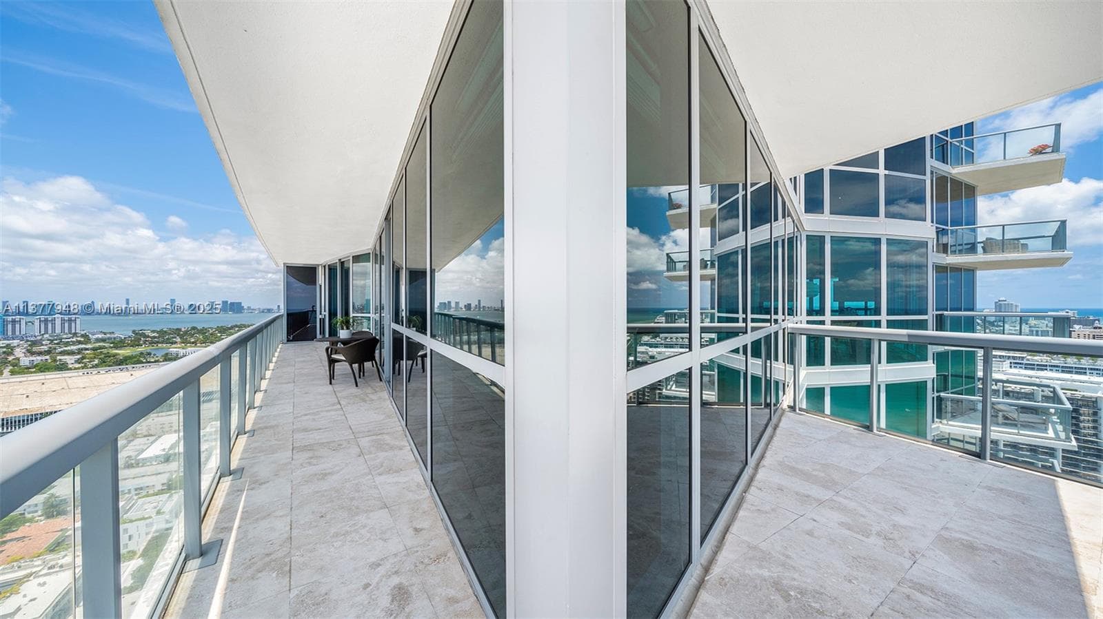 A11377948 — Miami Beach — 8